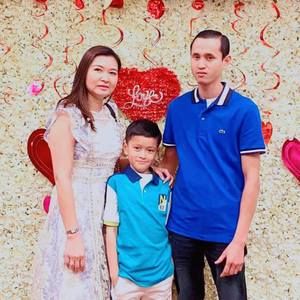 Meet your Posher, Ratanak